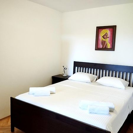 Holiday House Pinus Pinea Viganj Luaran gambar