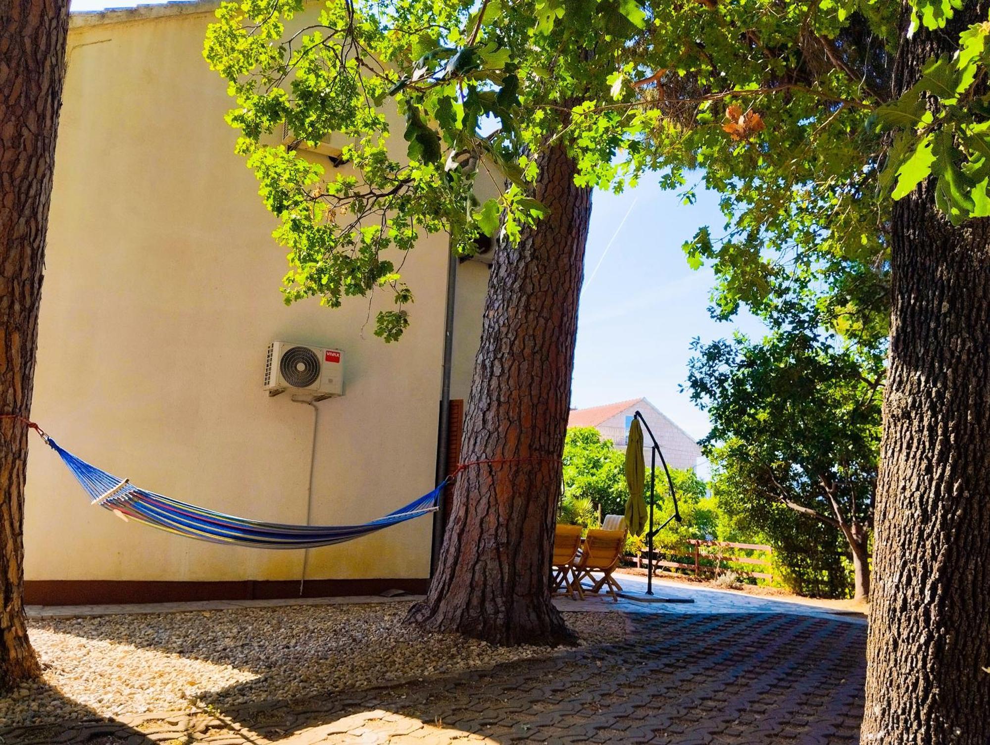 Holiday House Pinus Pinea Viganj Luaran gambar